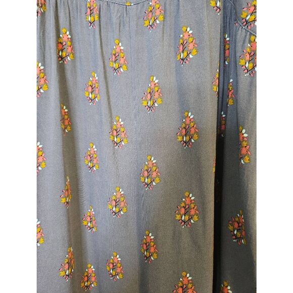 Stylish Women's Jumpsuit in Blue and Red - Picture 2 of 5